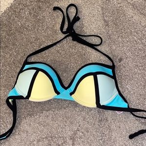 Bikini top